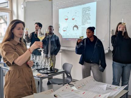 Weinverkostung im Englischunterricht
